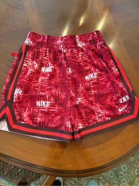 Nike Boys Red Tie-Dye Performance Shorts Size M. NWOT